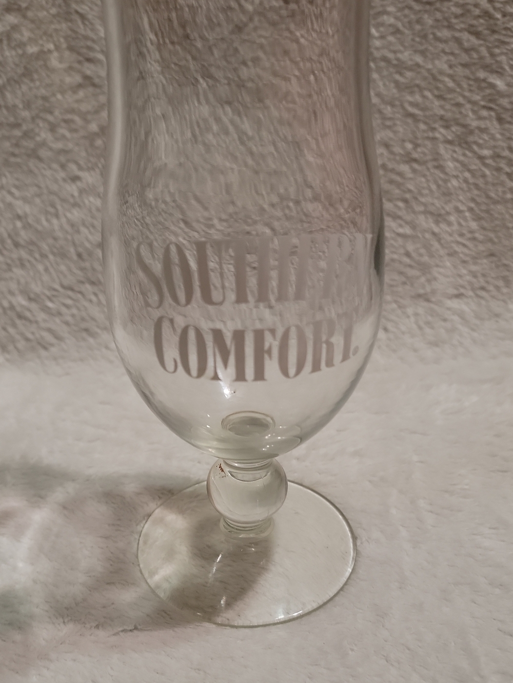 Southern Comfort hurricane glass - Picture 5 of 6